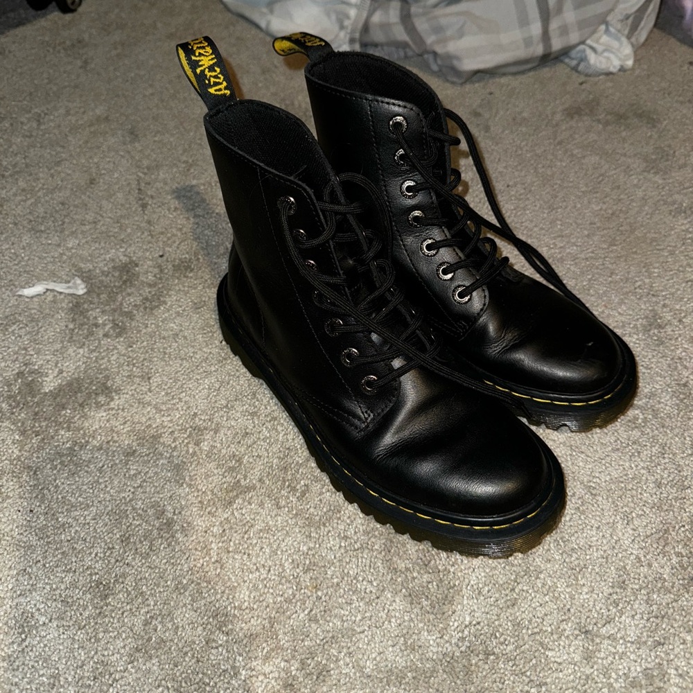 DOC MARTINS